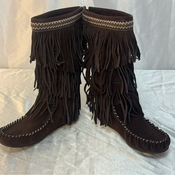 Lamo Virginia Three Tier Chevron Pattern Suede Fringe Moccasin Boots NWOT - Picture 5 of 12